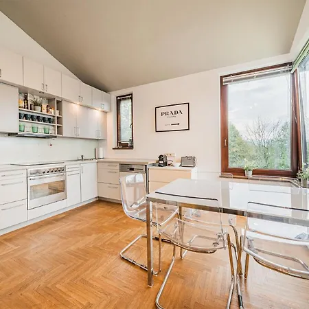 Vakantiehuis Atemberaubende Architekten-villa In *