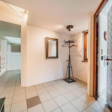Vakantiehuis Atemberaubende Architekten-villa In *