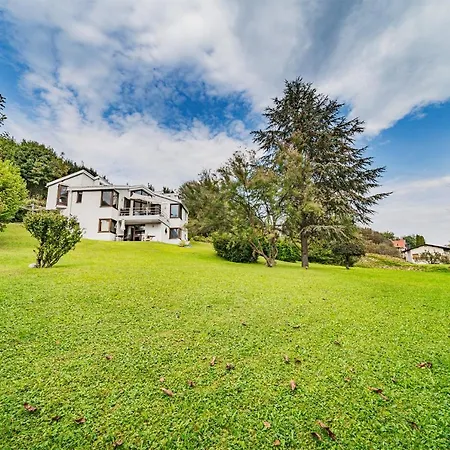 Σπίτι διακοπών Atemberaubende Architekten-villa In *